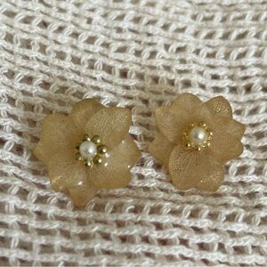 Vintage feel handmade flower Earrings